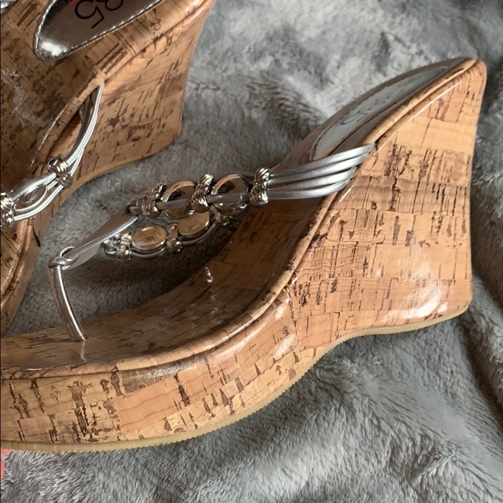 Silver wedge flip flops - Picture 7 of 7